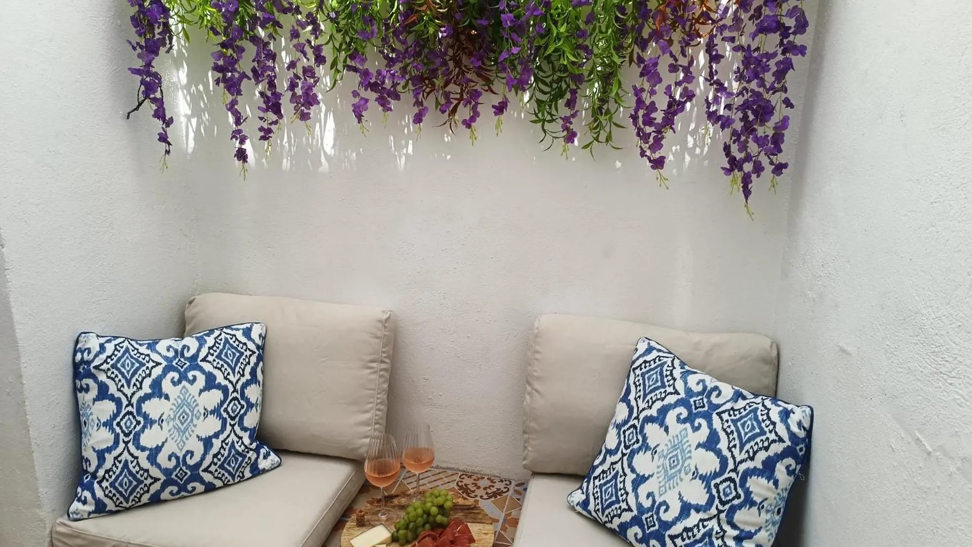 Mariposita Malaga, New Historic City Centre Apartment With Private Patio Spain