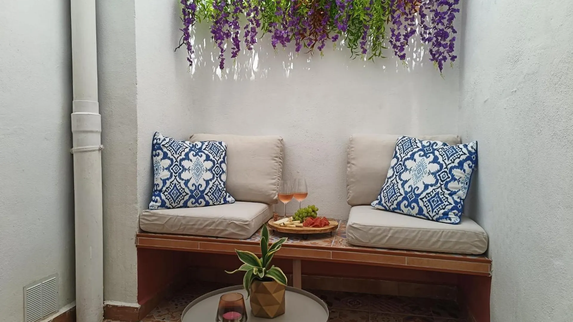 Mariposita Malaga, New Historic City Centre Apartment With Private Patio מאלגה