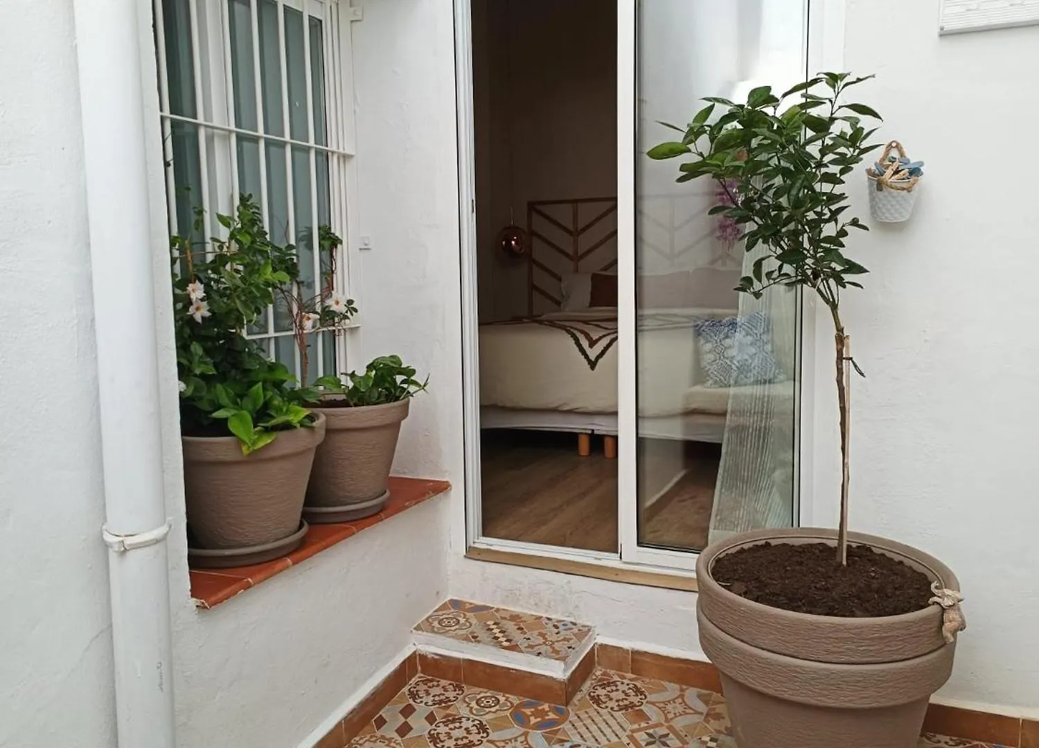 Mariposita Malaga, New Historic City Centre Apartment With Private Patio ספרד