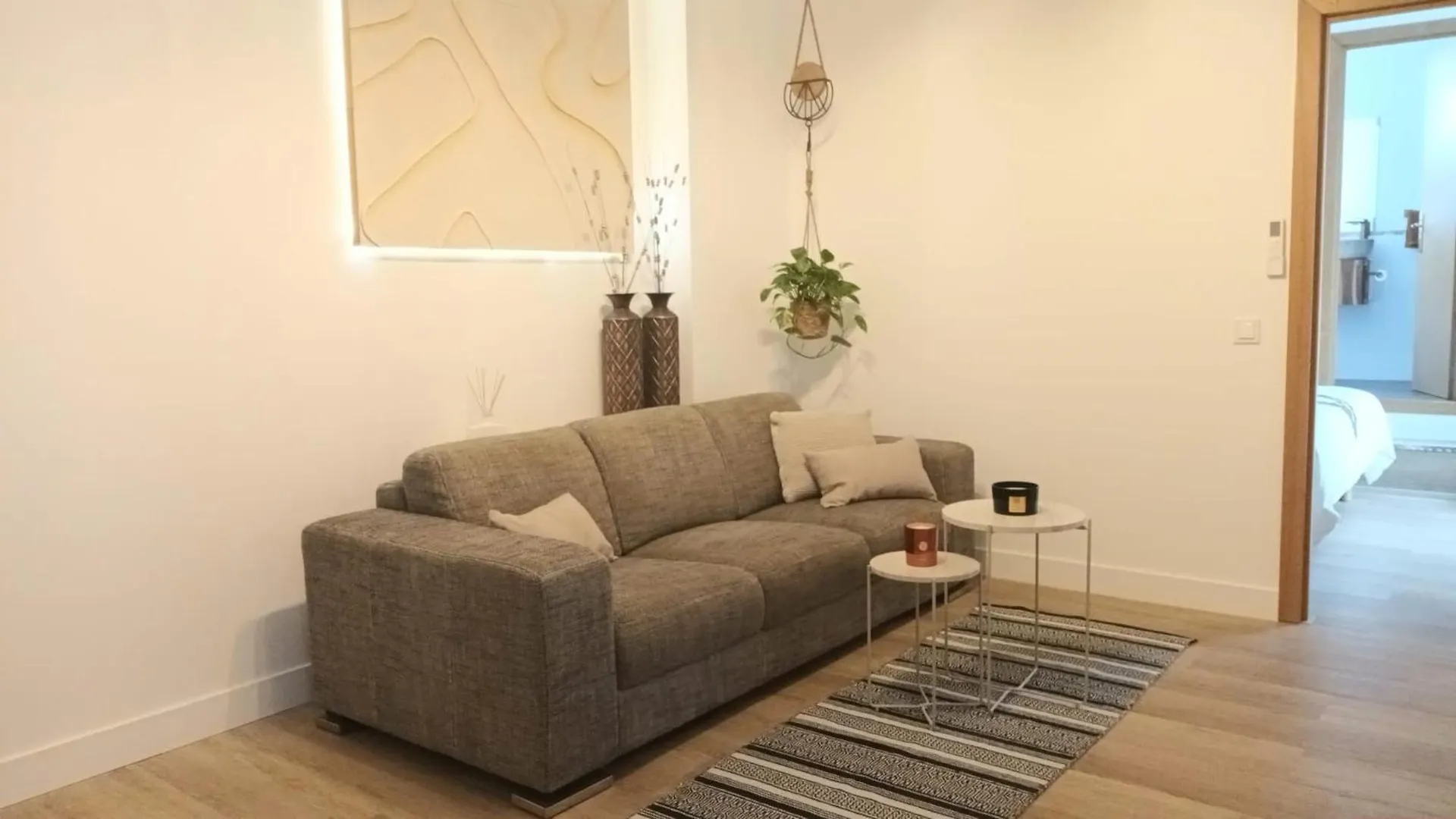 Mariposita Malaga, New Historic City Centre Apartment With Private Patio 0*, מאלגה